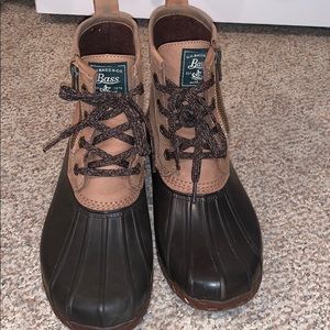 Women’s duck boots